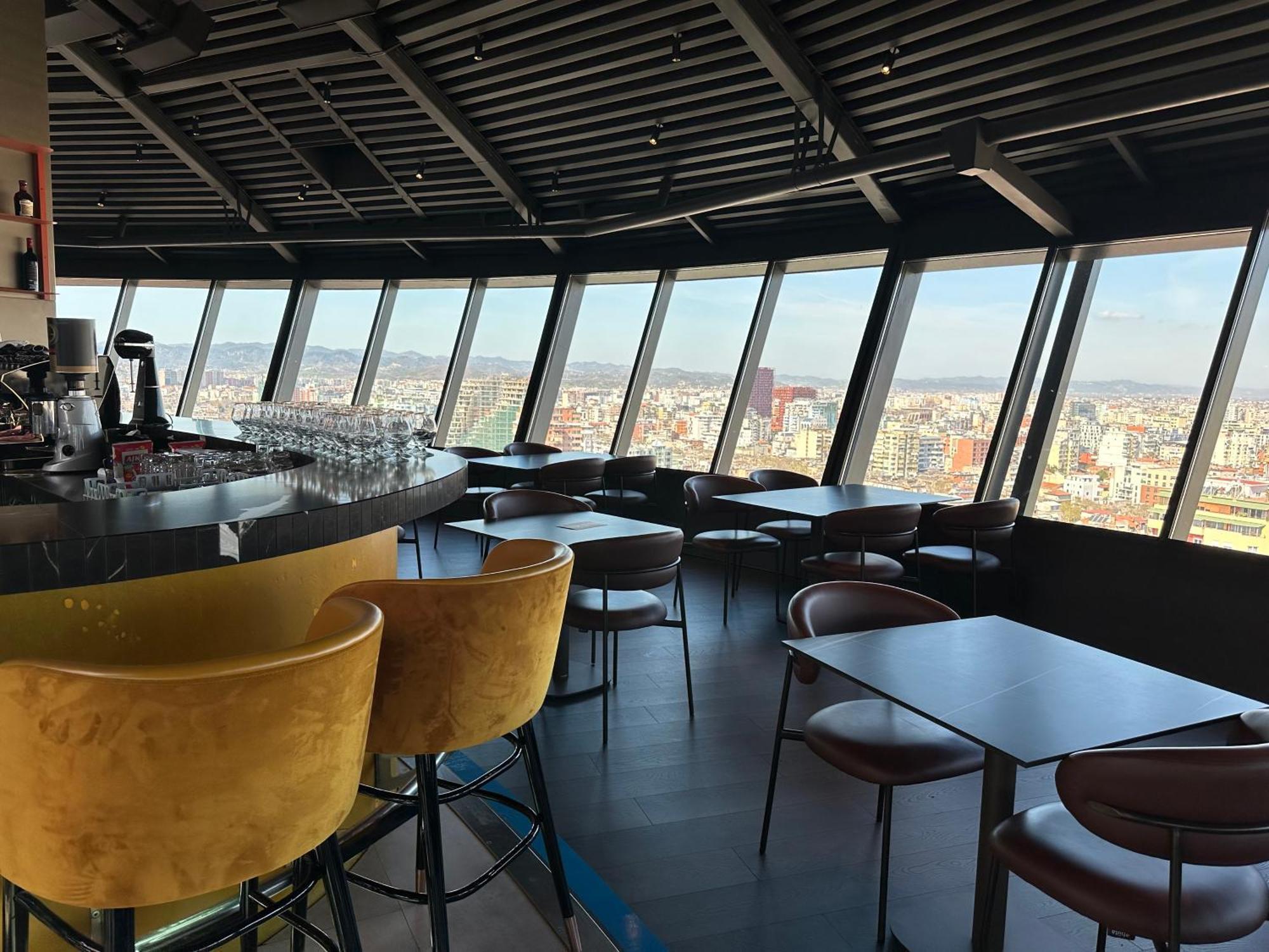 Sky Hotel Tirana Esterno foto